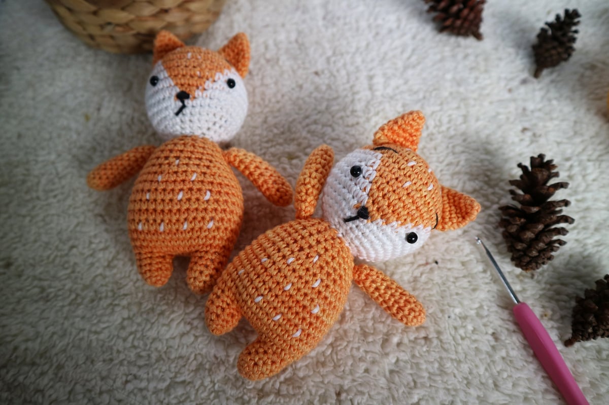 Lobo naranja amigurumi tejido a crochet